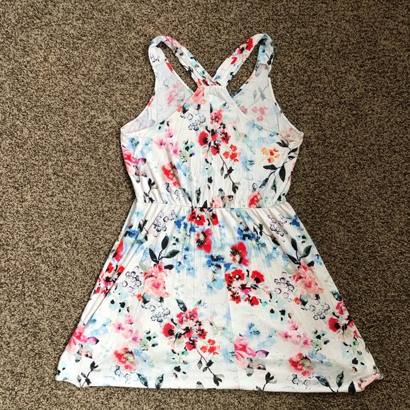 SUNDRESS Size small - Picture 2 of 3